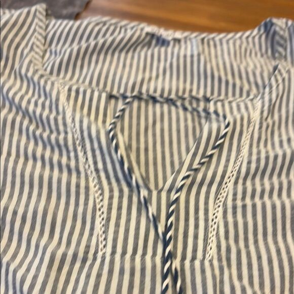 Splendid Gray and White Striped Top - Picture 3 of 9